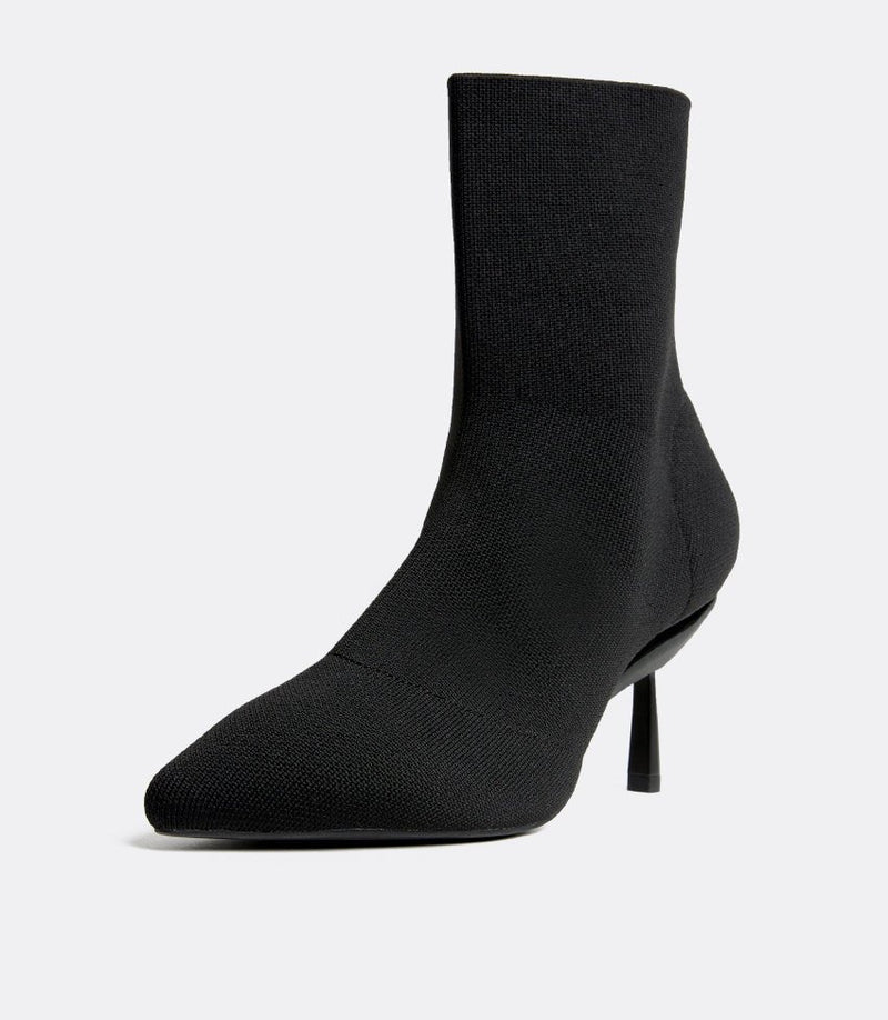 Knit Boots in Black